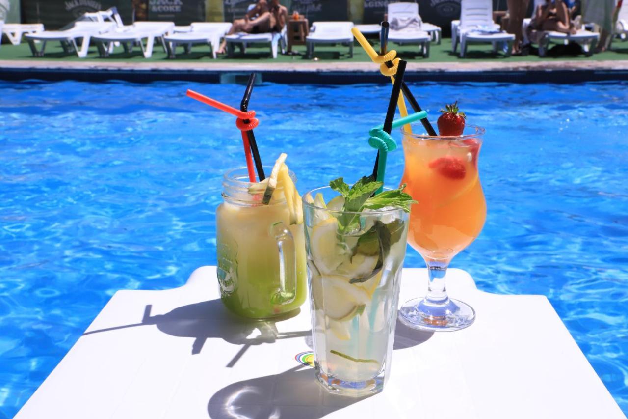 Hotel Regineh 4*